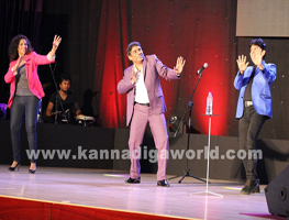 Dubai: Laughter riot at 'Dhoom Dhamaka' as Johnny Lever delivers brilliance